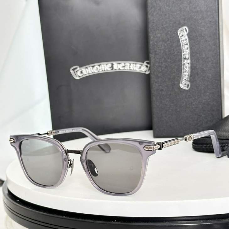 Picture of Chrome Hearts Sunglasses _SKUfw72188532fw